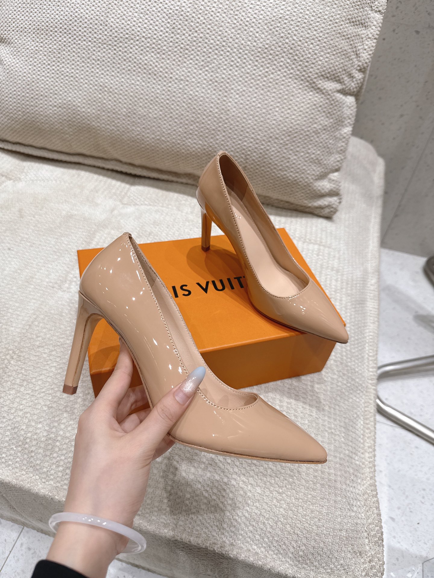 Women's high heels
